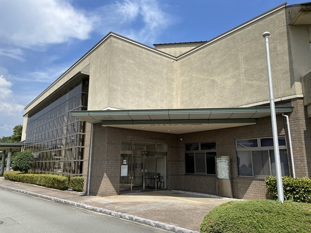 松阪市嬉野図書館