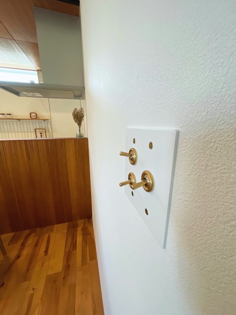 トグルスイッチ