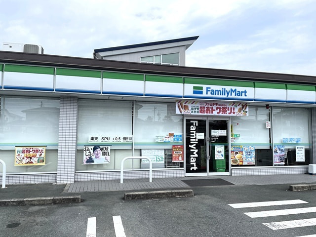 ファミリーマート 津久居野村店